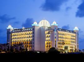 Luna Blanca Resort & Spa - Ultra All Inclusive, отель в Сиде, в районе Кумкой