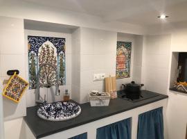 IL VICOLETTO Luxury Apartments, Hotel in Augusta