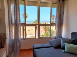 Apto. Trafalgar, playa de la Cachucha. WiFi, A/C