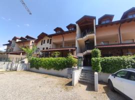 Vacanze Sportive, hotel near Torino La Mandria Golf Course, La Cassa