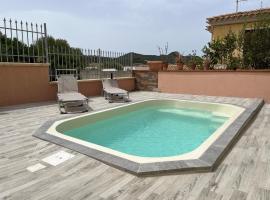 Arcobaleno 1, hotel with jacuzzis in Villasimius