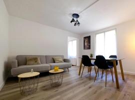 Appartement au coeur de Cours La Ville, hotel v destinaci Cours la Ville