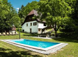 Gorska Vila mountain villa, nastanitev ob plaži v mestu Soča