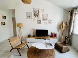 Parenthèse insulaire, hotel en LʼÉpine