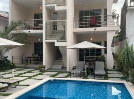 라 만사니야에 위치한 수영장이 있는 호텔 Hotel Suites Del Mar
