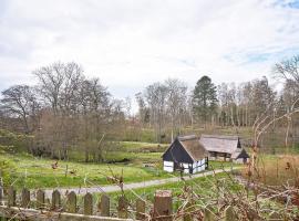 2 person holiday home in Aakirkeby-By Traum, hotel em Vester Sømarken