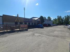 Sundre Motor Inn, hotel Sundre-ban