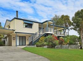 Quandamooka Beach House, vacation home in Bulwer