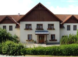 Haus der Pferde, hotel v destinaci Schrems