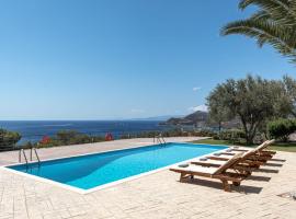 Aphaia Villa & Residences Aegina, hotel in Agia Marina Aegina
