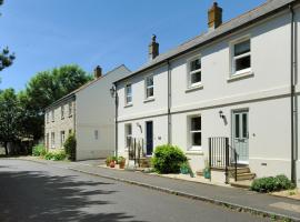 7 Double Common, hotel in Charmouth