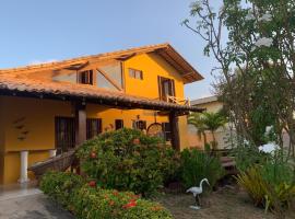 Excelente casa na Praia do Coqueiro com 4 suítes a 100m da praia, hotel malapit sa Itaqui Beach, Coqueiro