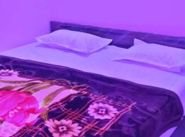 POP 88558 Main Highway Location, hotel in Meerut