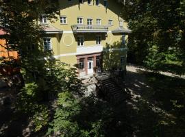 Villa Quintana, hotel v destinaci Künzing