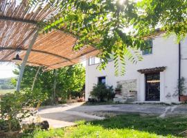 B&B Appartamento - IL RIONE, budgethotel i Loreto Aprutino