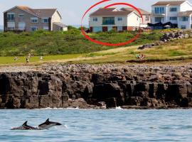 Sea View 5 Bed House Next To Water Sports & Golf, holiday home in Porthcawl