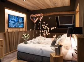 Le Studio des Pr&eacute;s Verts Suite Design avec Jacuzzi Privatif