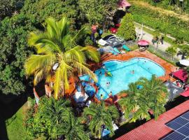 HOTEL CAMPESTRE VILLA BETEL, בית חווה בריברה