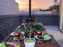 THE ROOFTOP OASIS