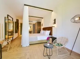 Moon Beach&Hotel