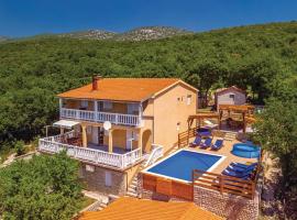 Lovely Home In Donji Zagon With House Sea View, ξενοδοχείο σε Donji Zagon