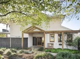 Kingfisher Beach House