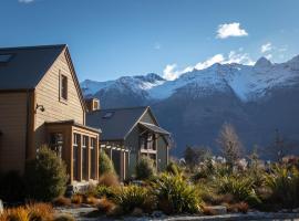 The Headwaters Eco Lodge: Glenorchy şehrinde bir otel