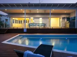 Belmore Terrace Perfect Pad Just 100 metres to the beach