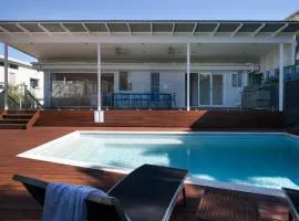 Belmore Terrace Perfect Pad Just 100 metres to the beach
