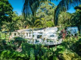 Sensom Luxury Boutique Bed and Breakfast, B&B i Coffs Harbour