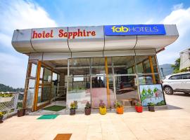 FabExpress Sapphire, hotel poblíž významného místa Camel's Back Road, Mussoorie