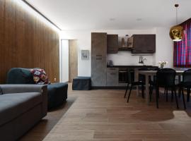 Chalet 5 Laghi / LuxApt / Town Centre, hotel en Madonna di Campiglio
