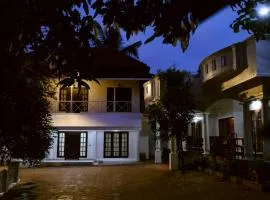 Vaiga Homes - Vembanadu Lakeview Retreat