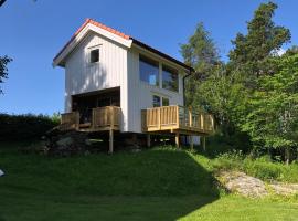 Stokke Gård Burglamping, campsite in Stjoerdal