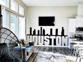 Modern Style Relaxation in Houston, Texas: Houston, Karbach Brewing Co. yakınında bir otel