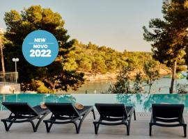 Colentum Resort Murter, hotel v Murteri