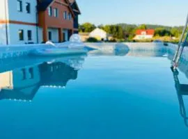 Wonder Home - Apartamenty Halo Karkonosze z ogrodem, sezonowym basenem, placem zabaw i widokiem na Śnieżkę - zlokalizowane blisko Karpacza