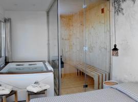 Tenuta l'Alba di Monte Matino - Mobil Home, viešbutis mieste Otrantas, netoliese – Porto Badisco paplūdimys