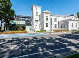 UUS Luksuslik korter villas,konditsioneer! Tasuta parkimine maja aluses kinnises parklas!