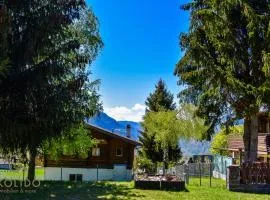 Chalet Independent, Termen