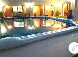 Kalfajar, hotel with pools in Radazul
