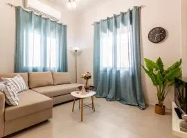 Apartment next to the sea!