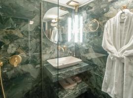 Luxury Premium Suite #5, hotel de luxe a Calcis