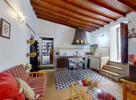 Charming 1-Bed House in La Laguna، فندق في لا لاغونا
