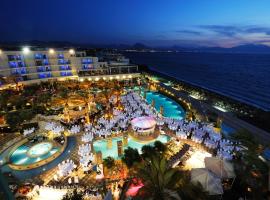 Club Hotel Casino Loutraki, hotel in Loutraki