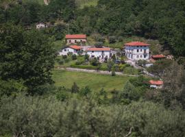 Agriturismo La Valle degli Ulivi, hotel v destinaci Trecchina