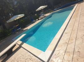 B&B Solepineta, hotell i Matino