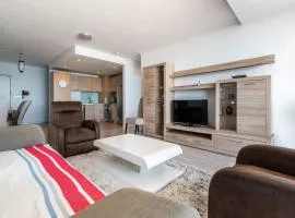 Horizon Bay 1502