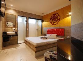 Red Rose Motel & hotel, hotel with parking in Franco da Rocha