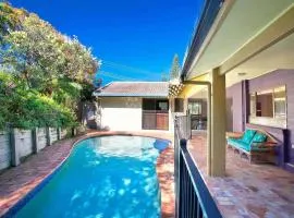 Stevens St Pet Friendly Original Sunshine Beach Beach House